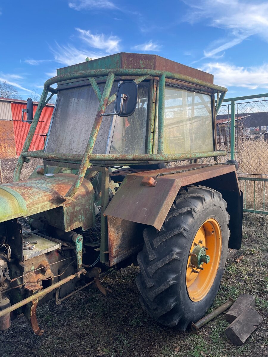 Rám a kabina Zetor super - 2