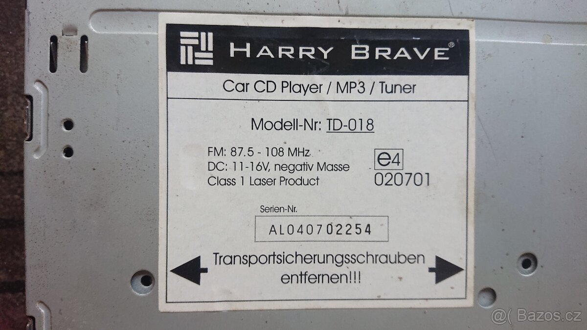 Autorádio 4x45W, CD+MP3, nemá USB - 2