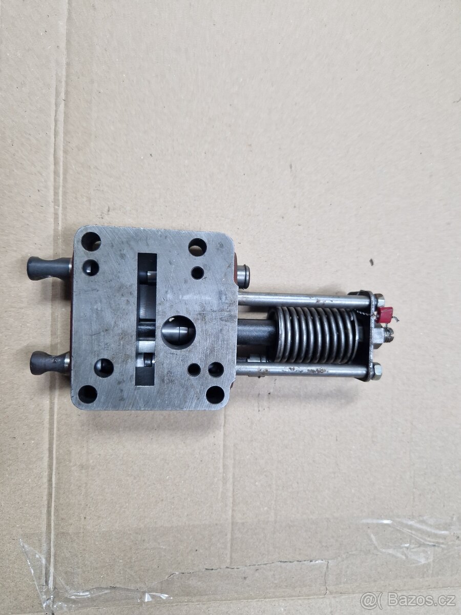 Rozvaděč nasobiče a spojky crystal - 2