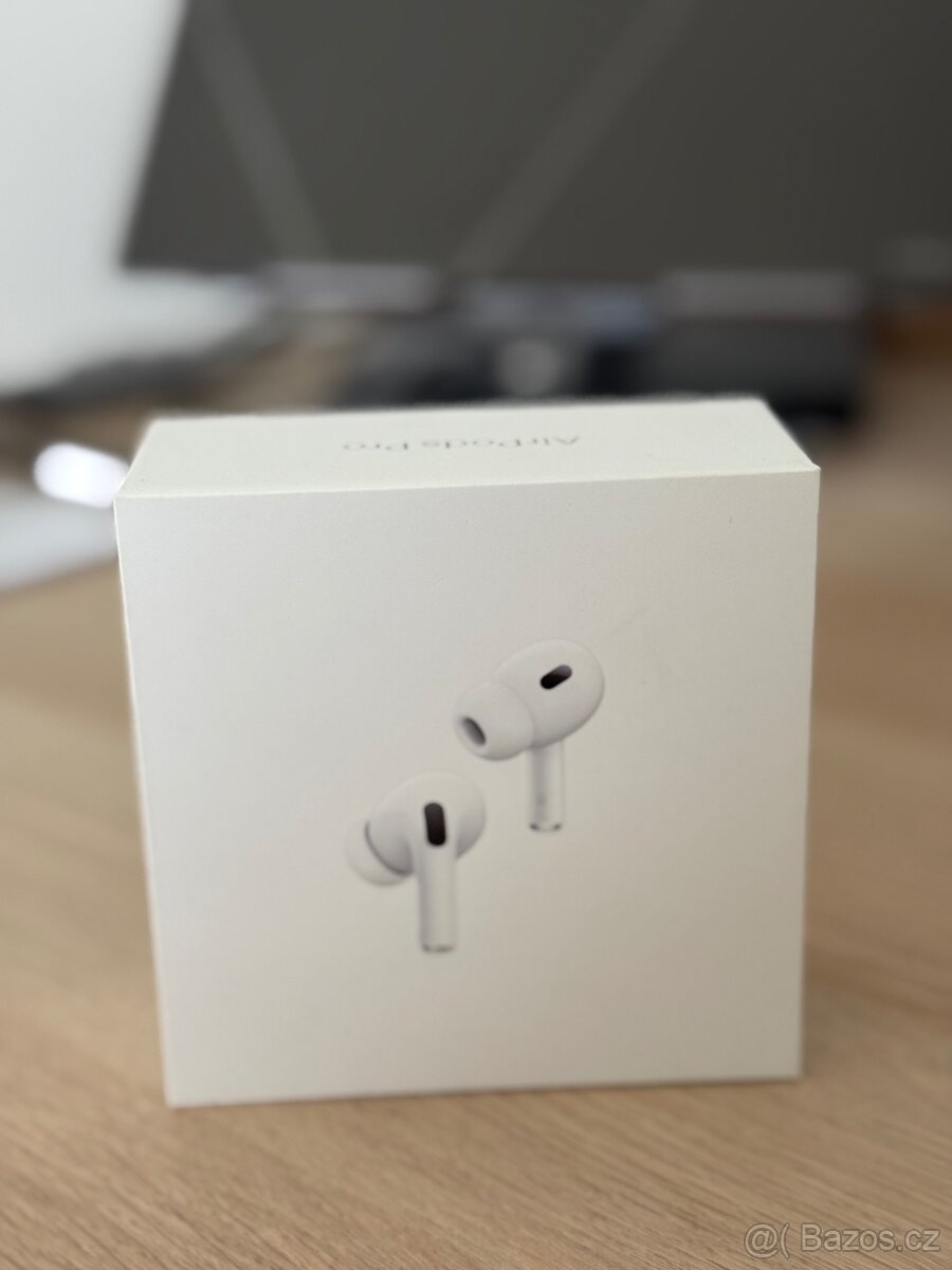 Apple AirPods Pro2, MagSafe Case (USB-C) - 2