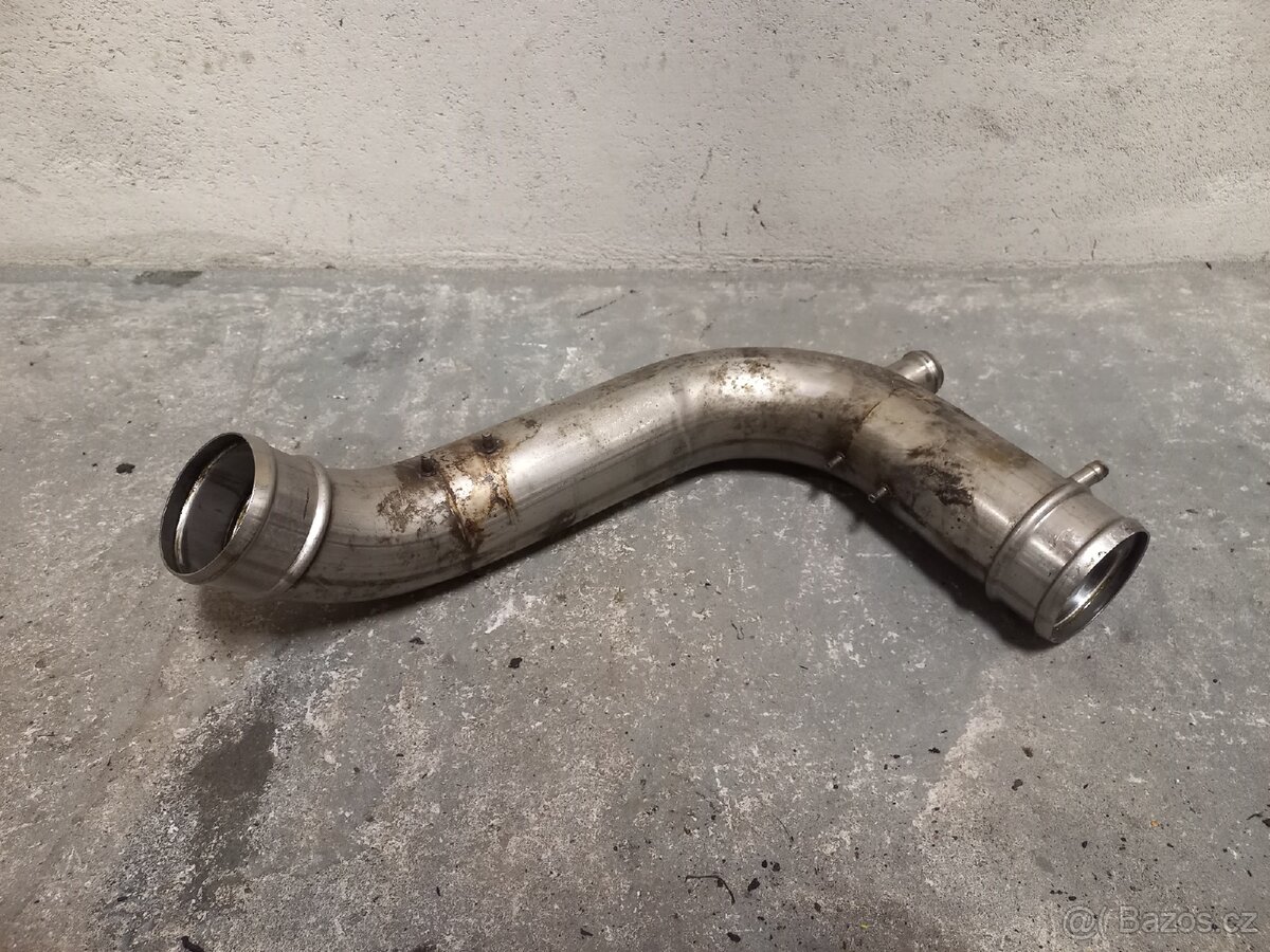 Hadice sání 1.8t agu - 2