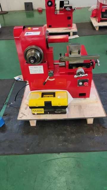 Soustruh na brzdové kotouče - 2