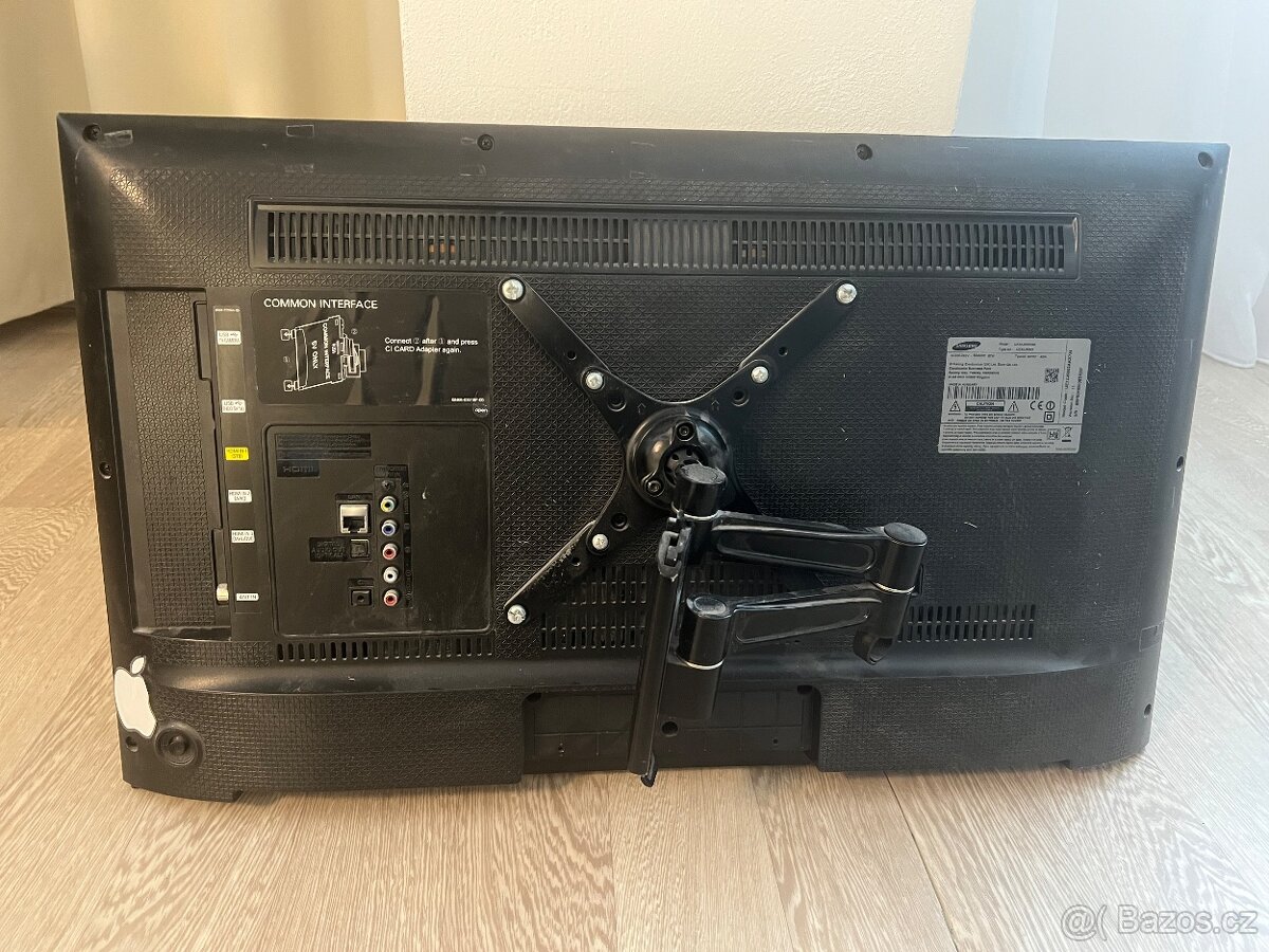 Televize Samsung uhl. 80 cm - 2