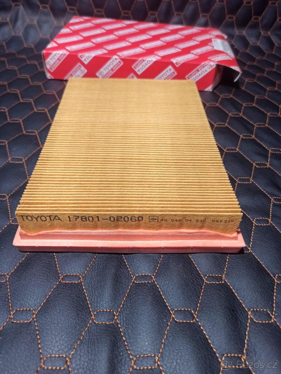 Vzduchový filtr OEM Toyota Corolla E11 - 2