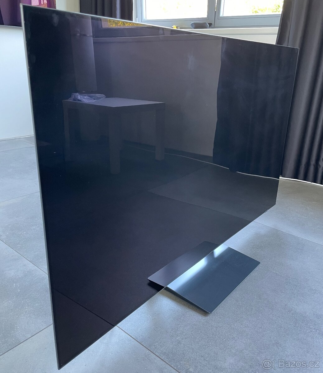 OLED televizor Samsung QE55S90 - 2