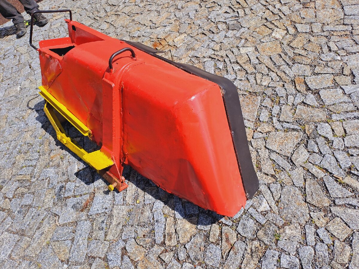 Blatníky Zetor 25 - 2