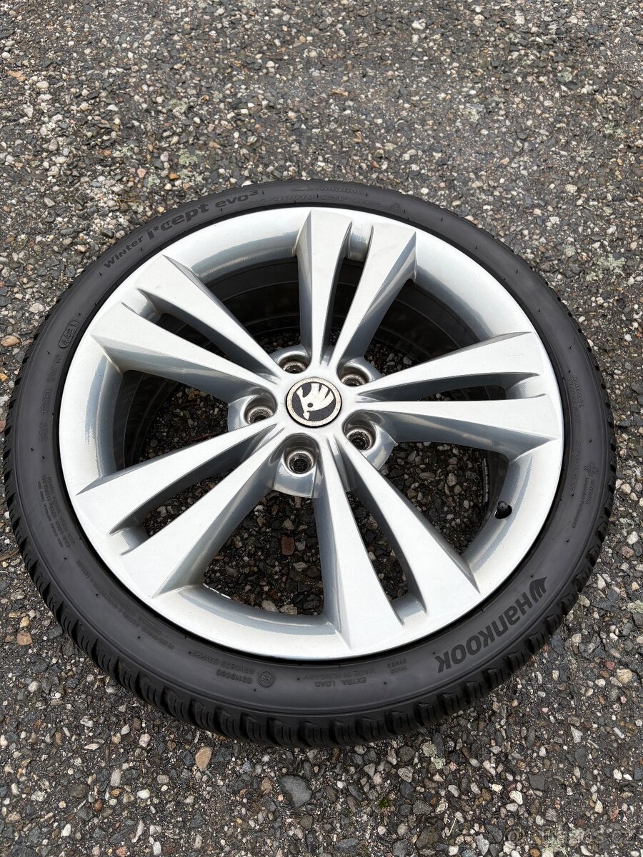 Neptune alu R18 225/40r18 - 2