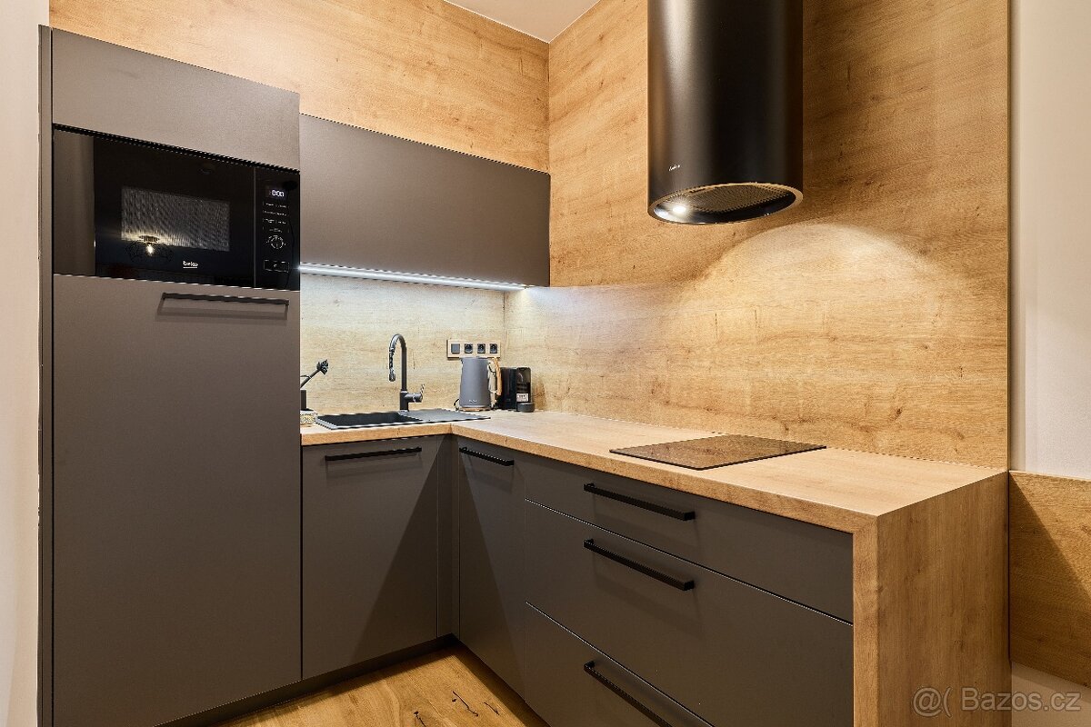 Prodej apartmánu s parkovacím místem v Janských Lázních - 2