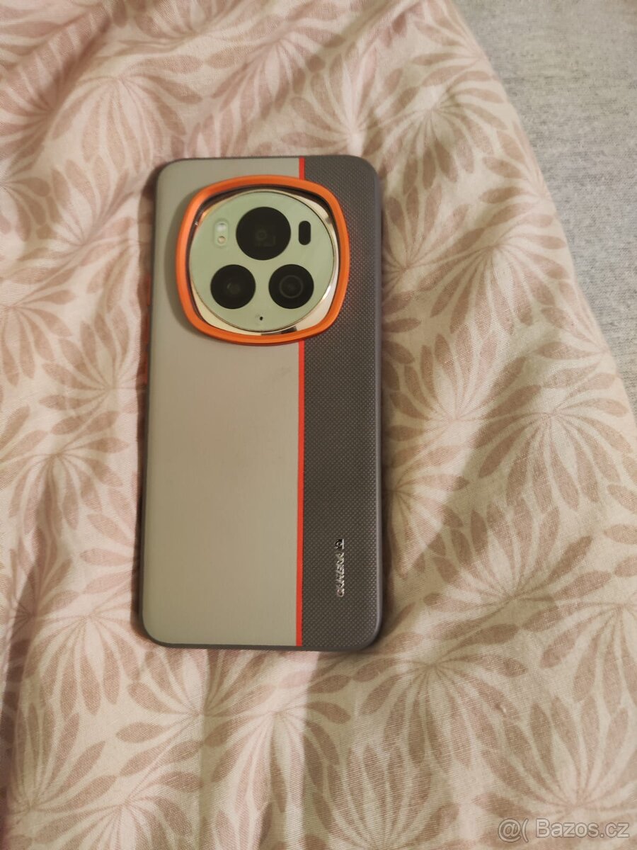 Prodám Honor Magic 6 Pro 12GB 512GB v dobré kvalitě. - 2