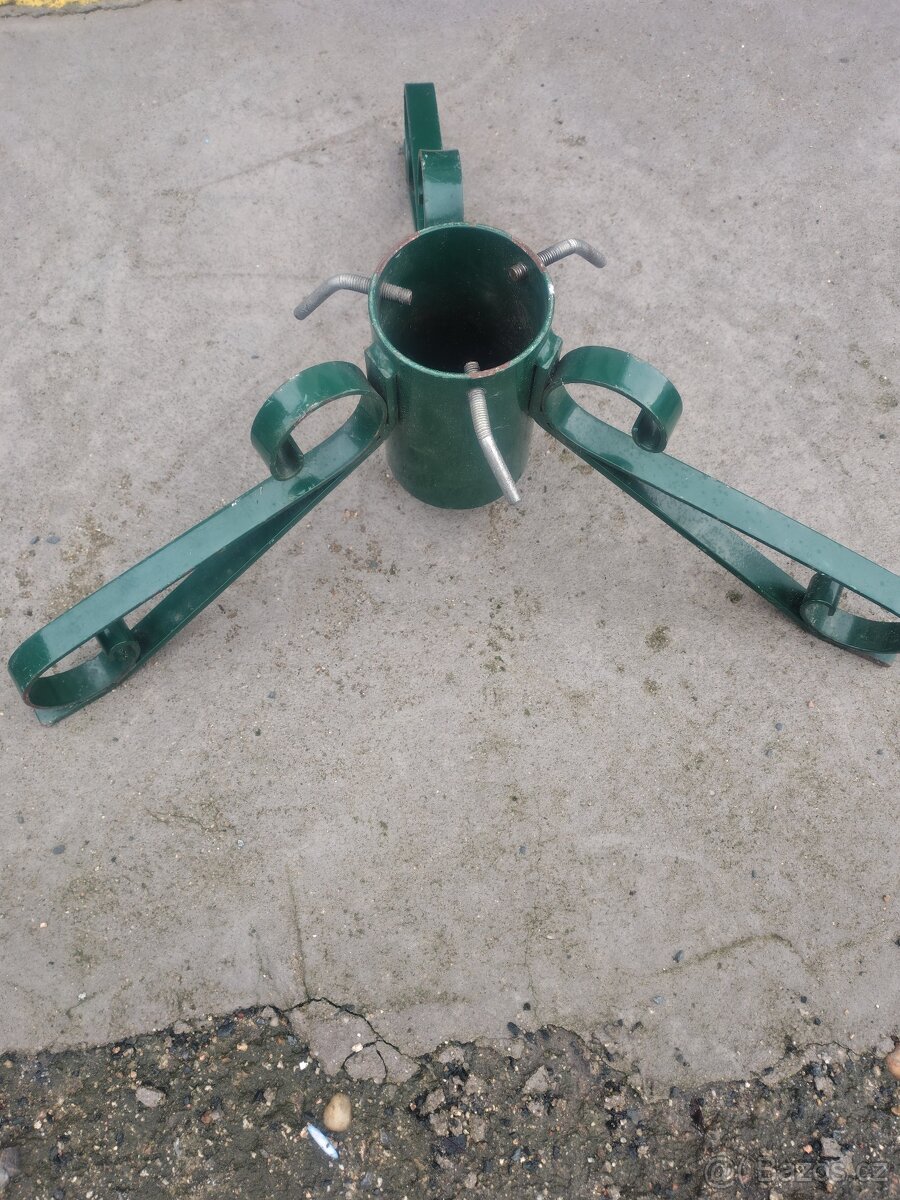 Stojan pod stromeček - 2