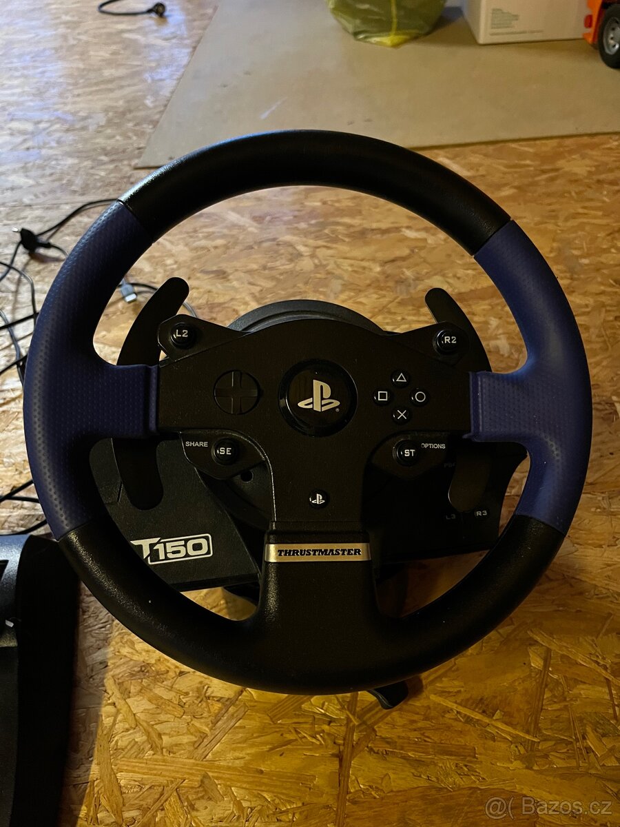 volant logitech thrustmaster T150 - 2