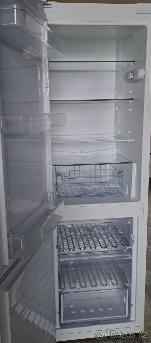 Kombin.led. 3 šup. Bauknecht. - 2