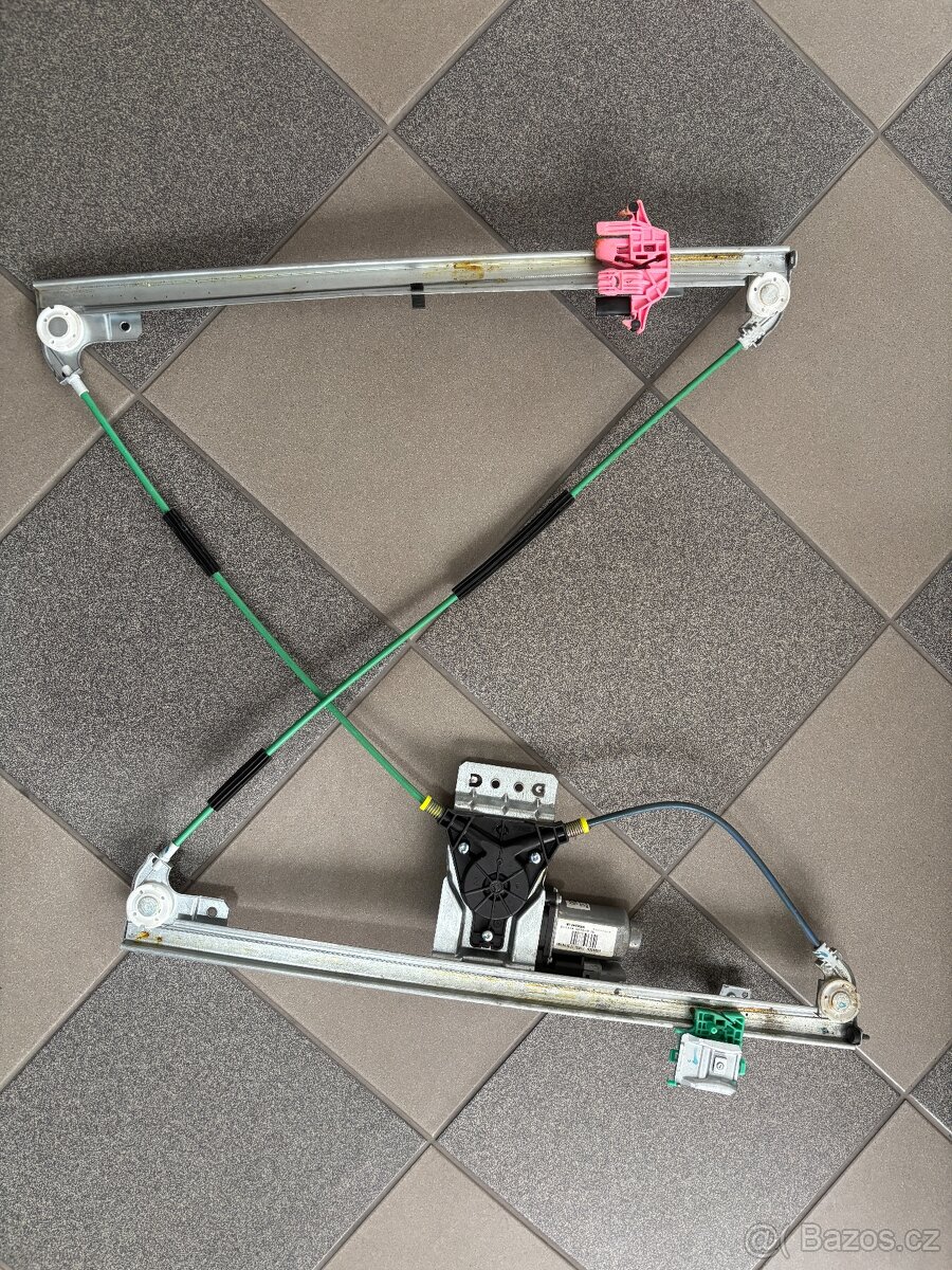 Stahovačka LP skla Peugeot Expert/Scudo/Jumpy 3 - 2