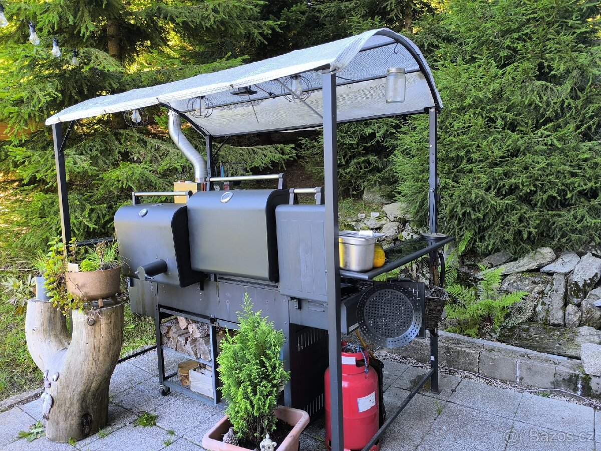 Přístřešek pro gril - 2