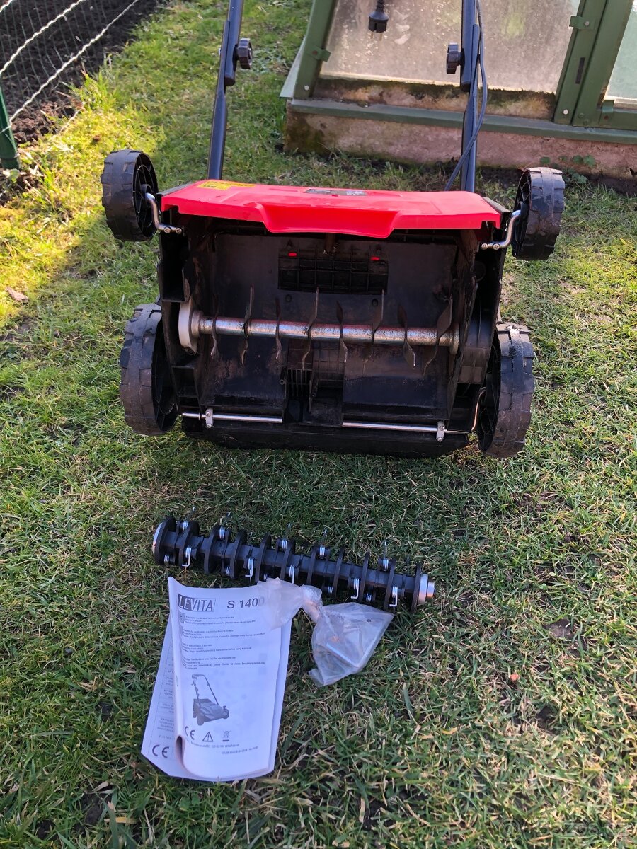 Elektrický vertikutátor Levita S 1400 | - 2