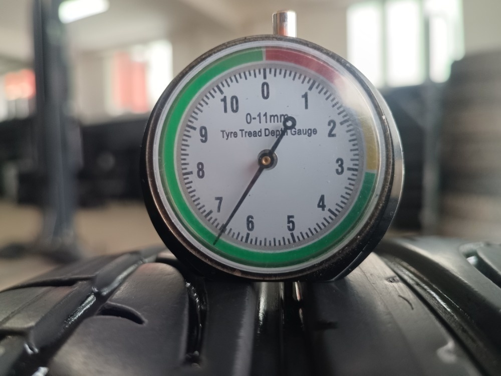 215/45 R16 DUNLOP (1817) - 2