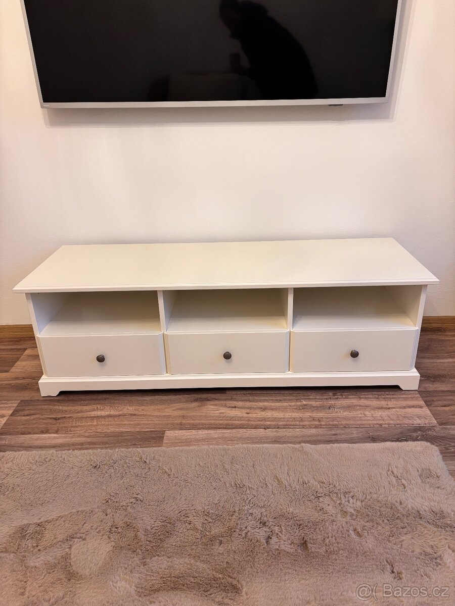 TV stolek Ikea Hemnes - 2