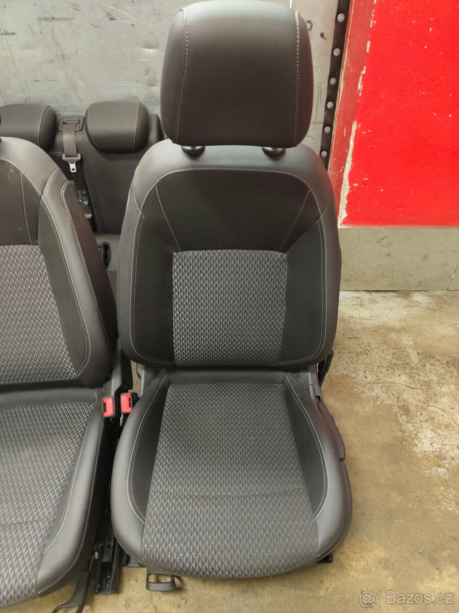 Sedačky Astra K - combi - 2