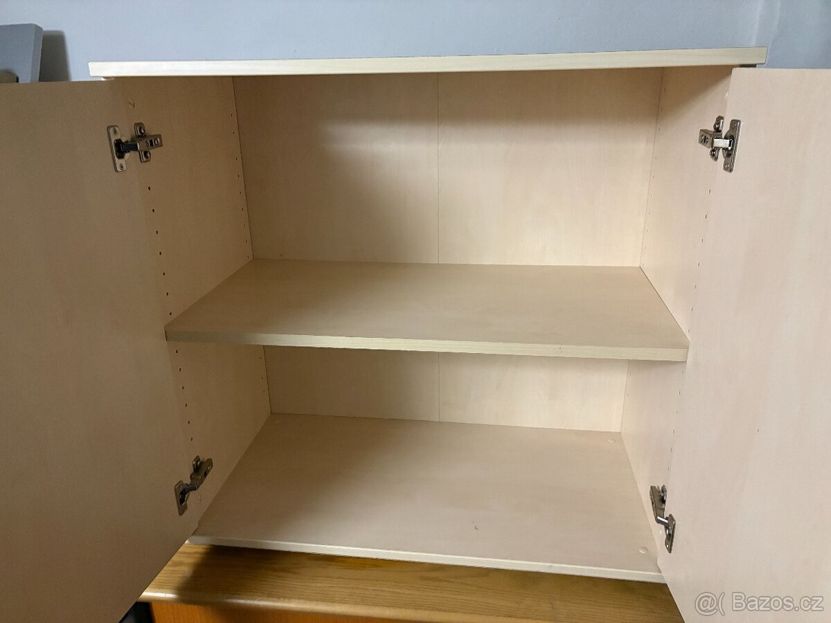 Kancelářský nábytek - 2