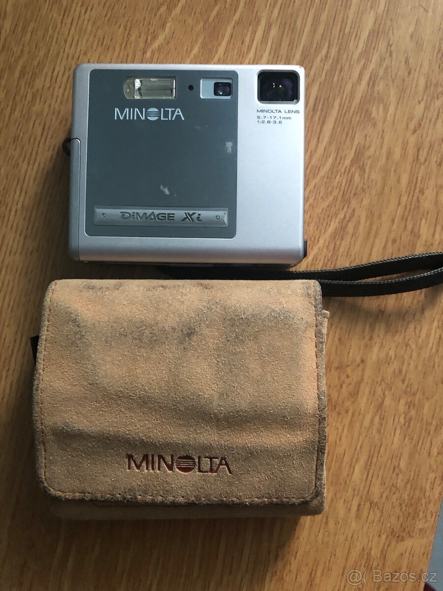 Fotoaparáty ze 70 let - 2