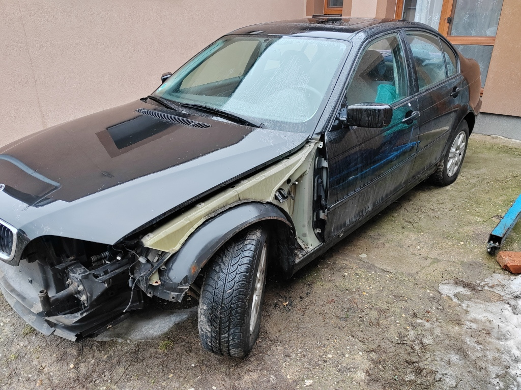 BMW E46, FACE, 318i, 105Kw, veškeré náhradní - 2