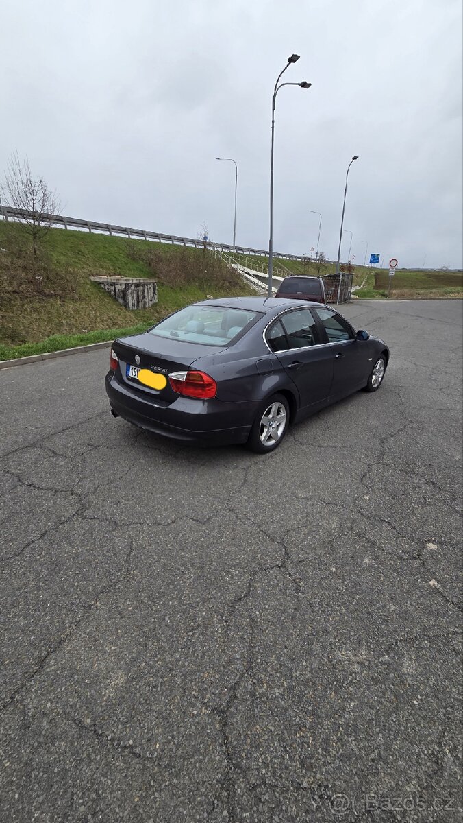 Bmw e90 325ix - 2