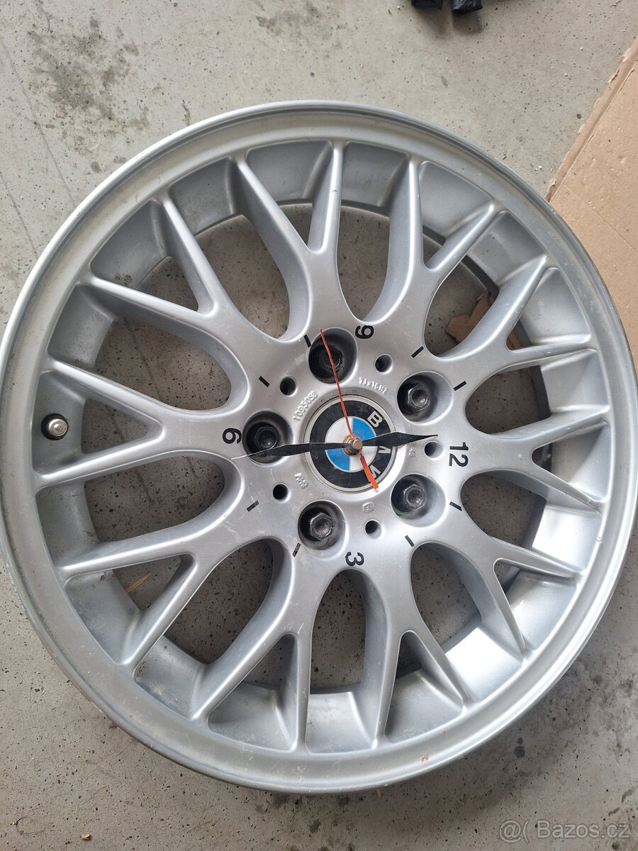Bmw hodiny - 2