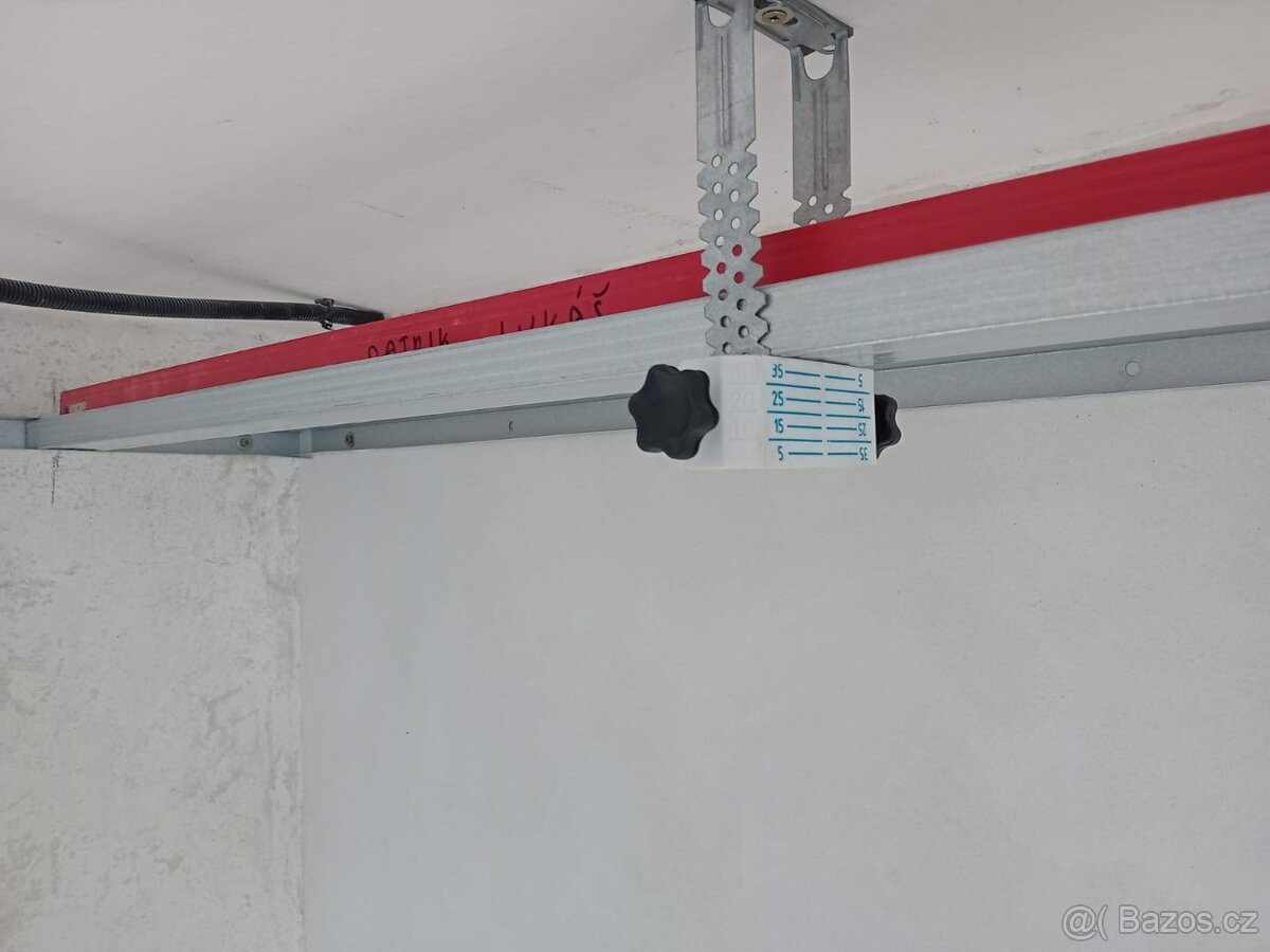 Držák na CD profil - 2