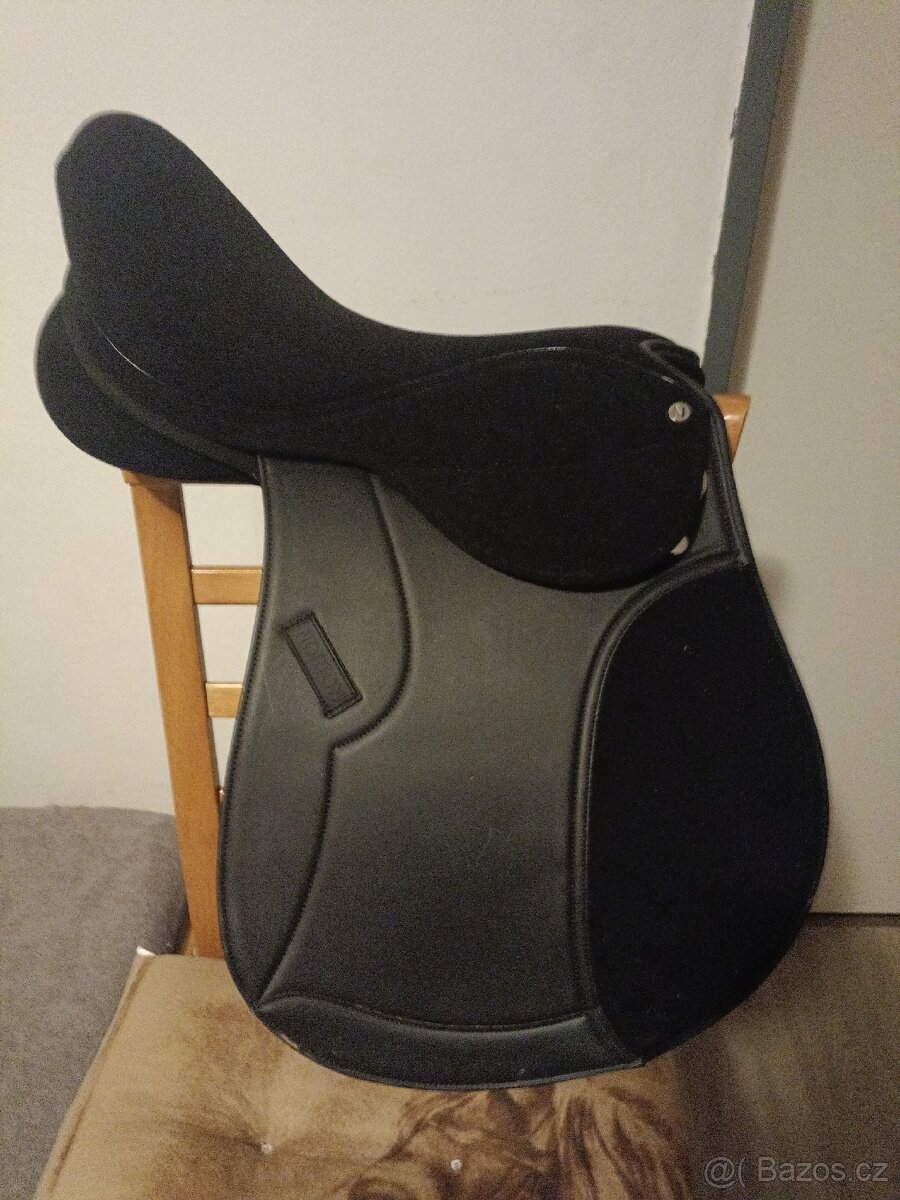 Sedlo nové posedlí 15,75" - 2