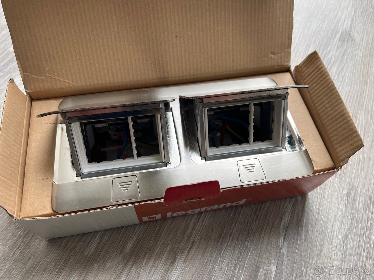 Legrand zásuvková krabice do nábytku dvojnásobná - 2