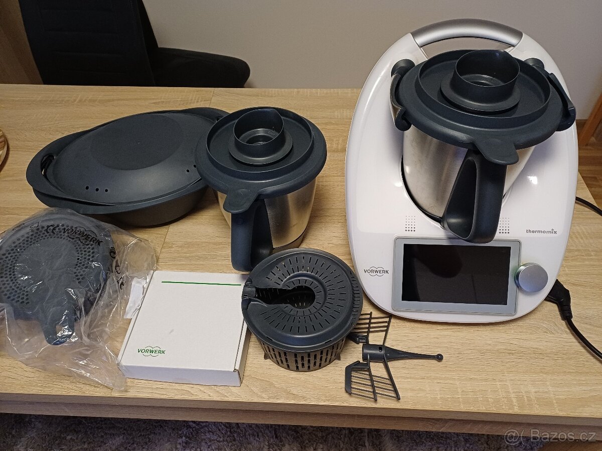 Thermomix tm6, dvě mixovaci nádoby - 2