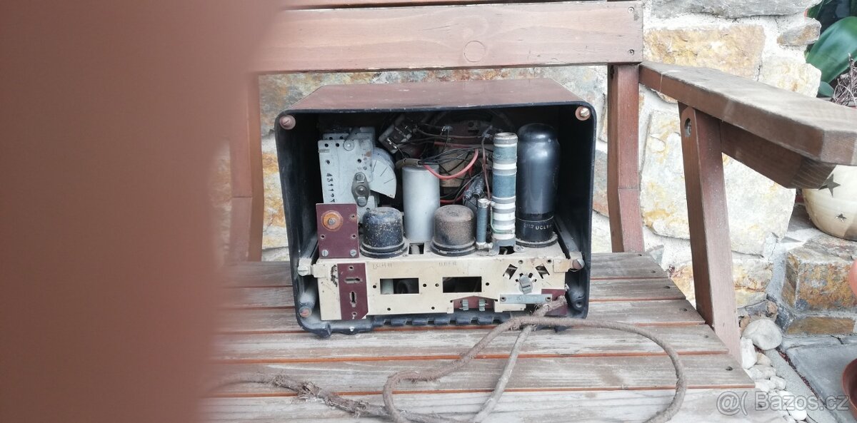 straé bakelitové rádio - 2