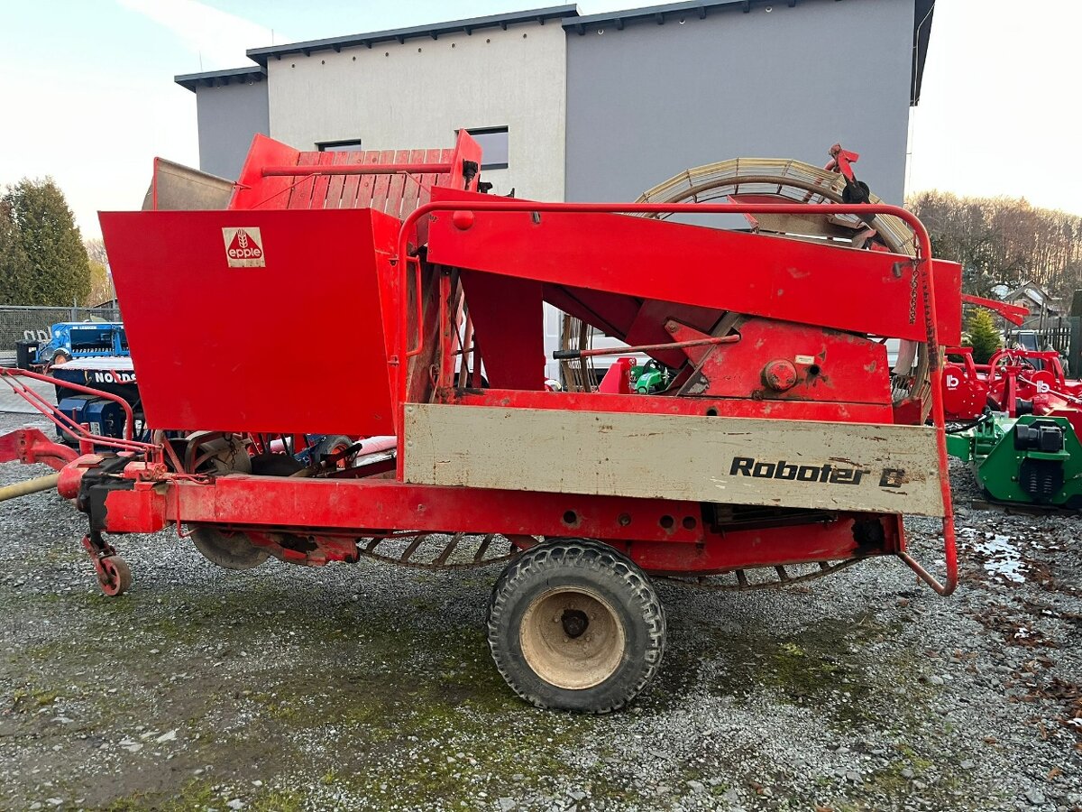 Bramborový kombajn HASSIA EPPEL ZACHOVALÝ STAV - 2