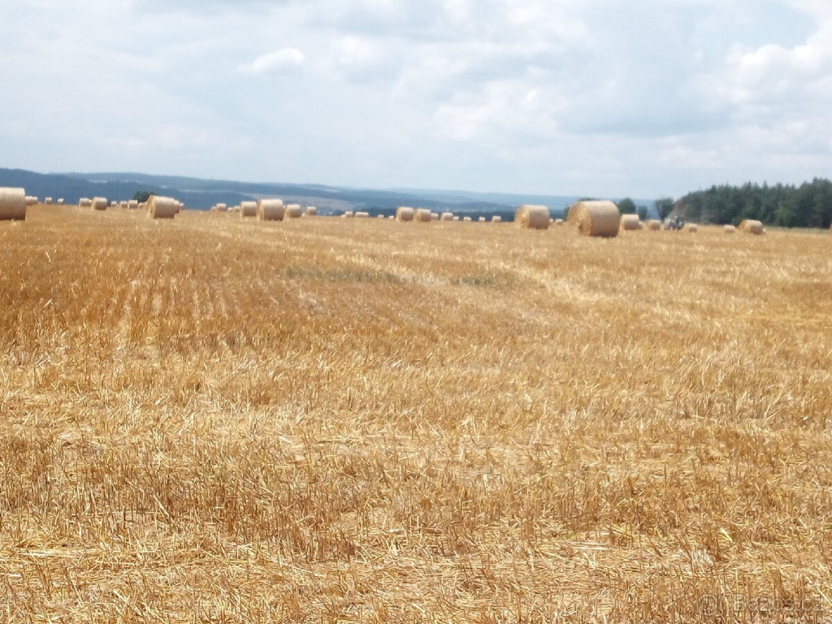 Sláma kulaté balíky - 2