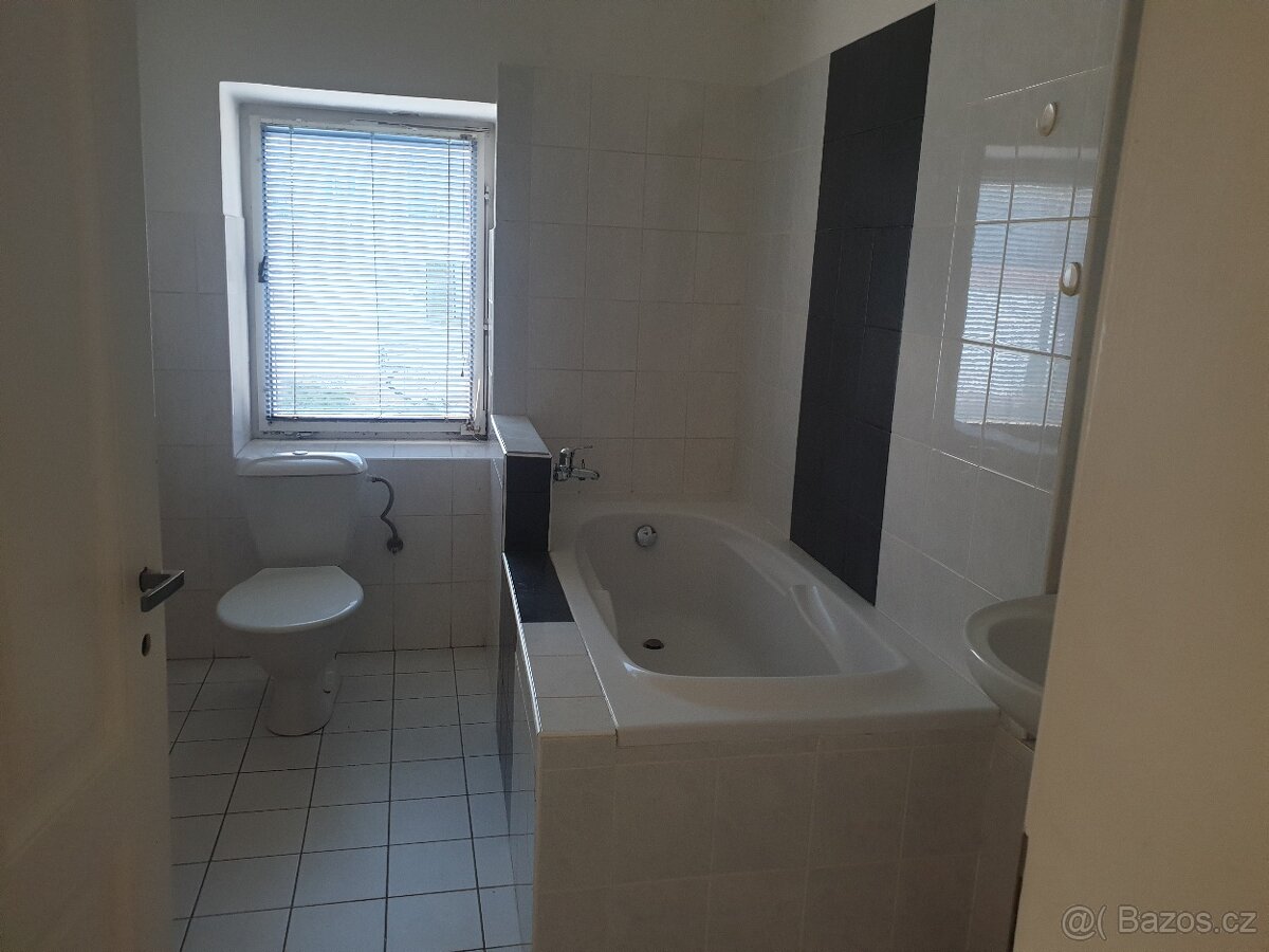 Pronajmu byt 2+1 v RD v Olomouci Nová Ulice - 2