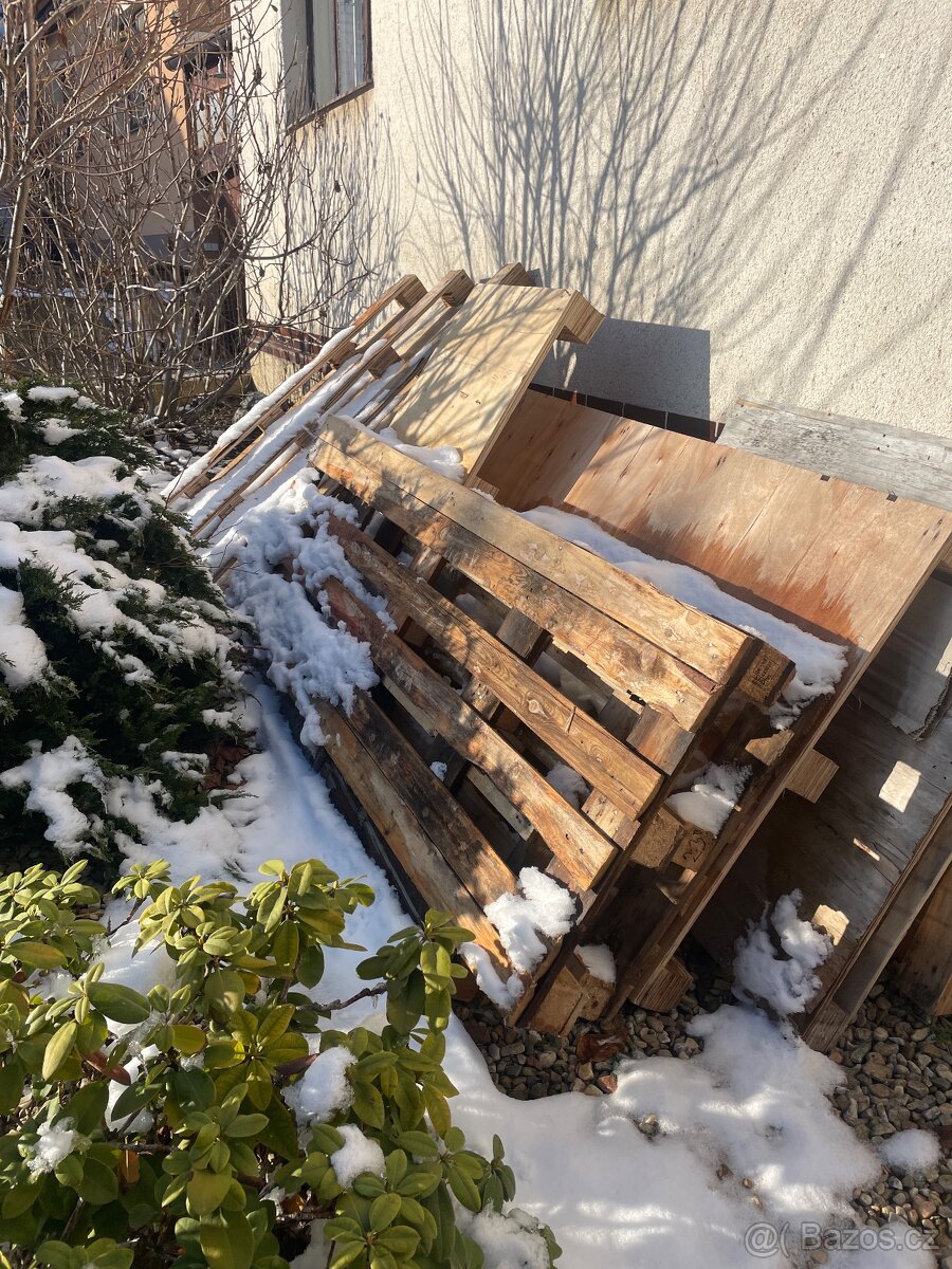 Daruji palety za odvoz - 2