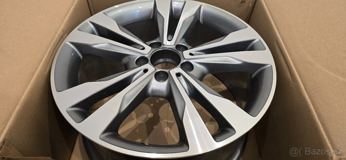 Nové kolo Mercedes C (W205) 18" - sleva 68% - 2
