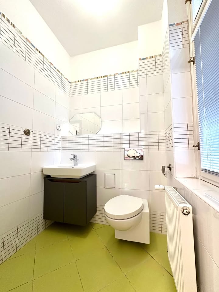 Pronájem bytu 2+kk 56 m² - 2