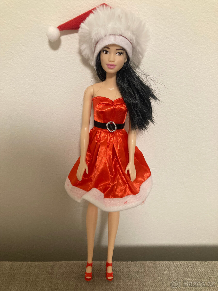 Barbie Mattel různé +šaty - 2