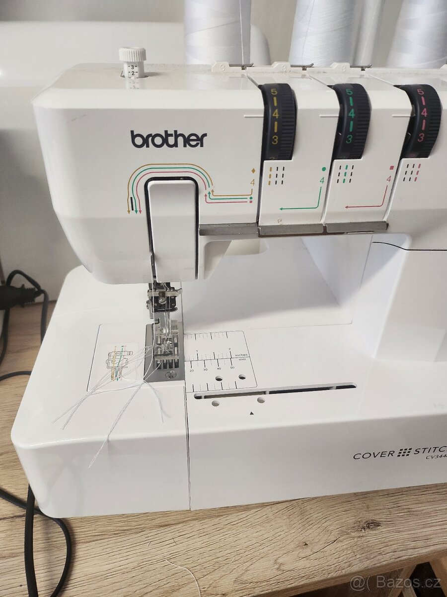 Šicí stroj coverlock Brother CV 3440 - 2