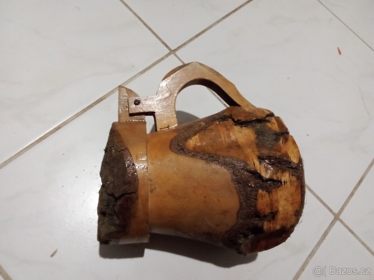 Starý dřevěný půllitr - 2