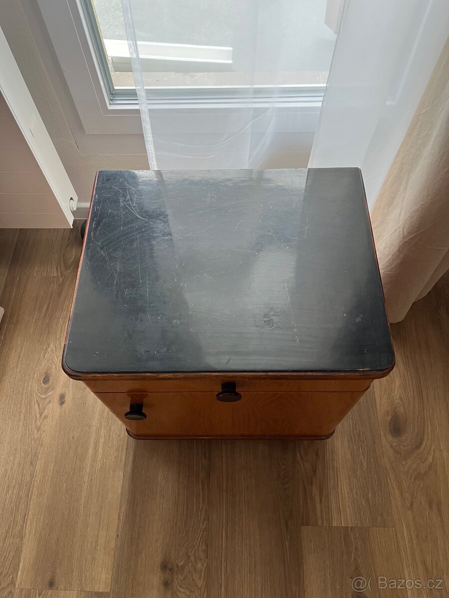 Retro skříňka - 2