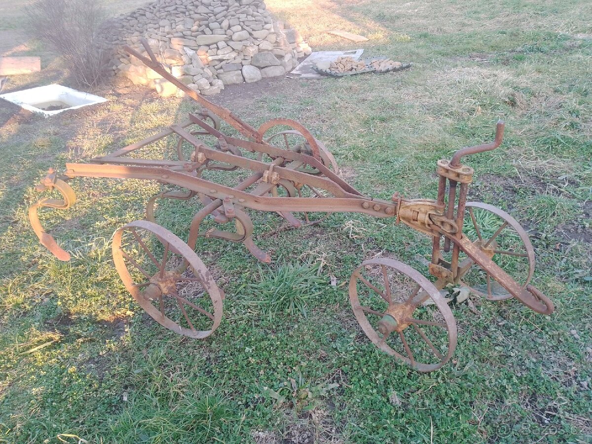 Kultivátor/plečka retro - 2