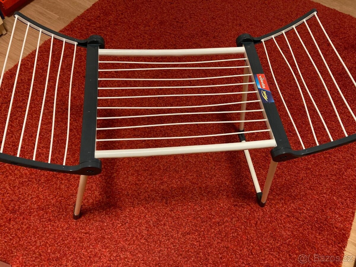 Pračka, žehlička, sušák - set hraček - 2