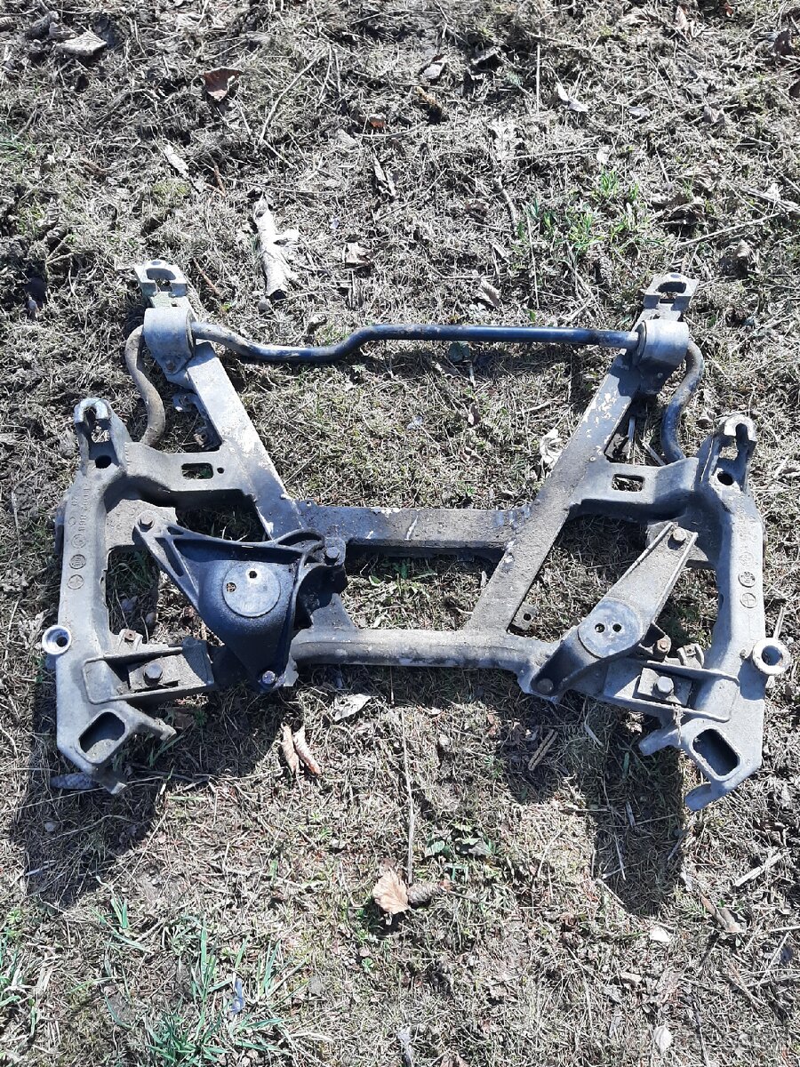 Rám pod motor BMW e39 - 2