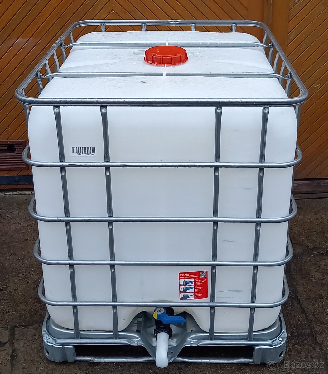 IBC nádrž 1000 litrů, - potravinářská - víno,voda, kvas - 2