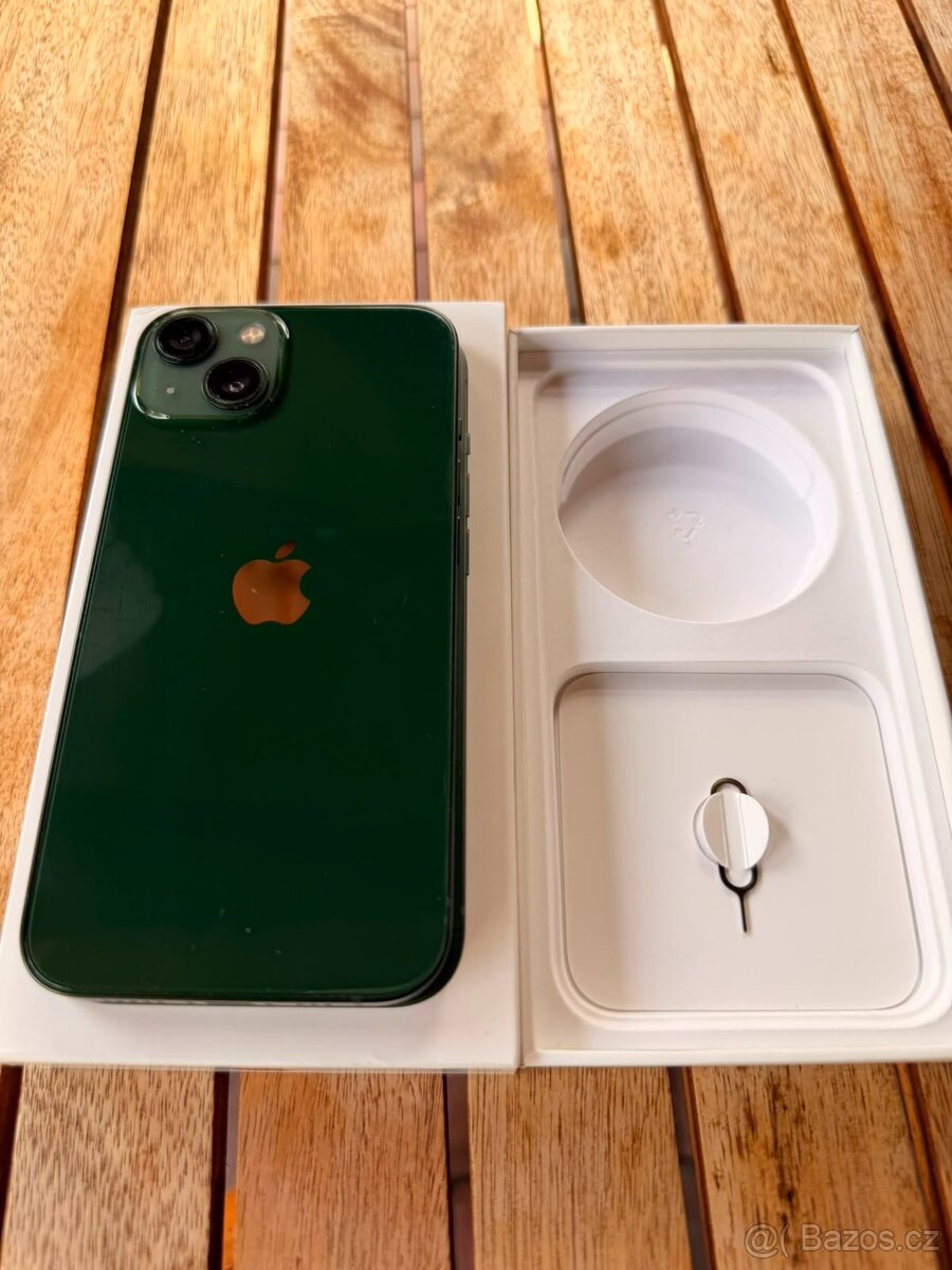 Apple iPhone 13 128 GB zelený - 2
