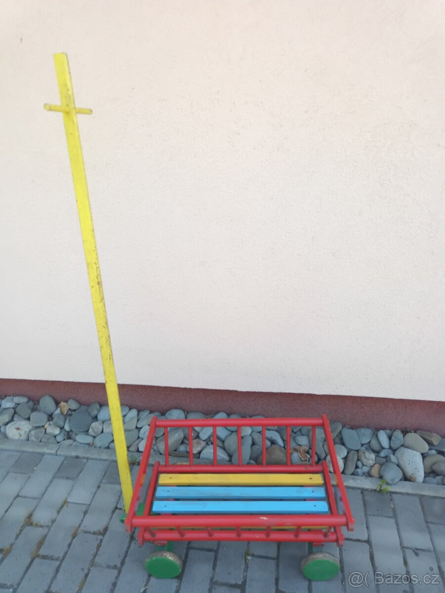 DĚTSKÝ VOZÍK,,ŽEBŘIŇÁČEK,, - 2