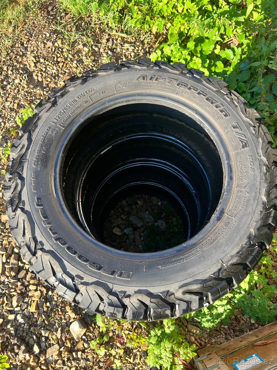 Pneu BFgoodrich 215/65 R16 - 2