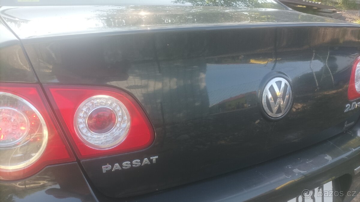 Passat B6 víko kufru - 2